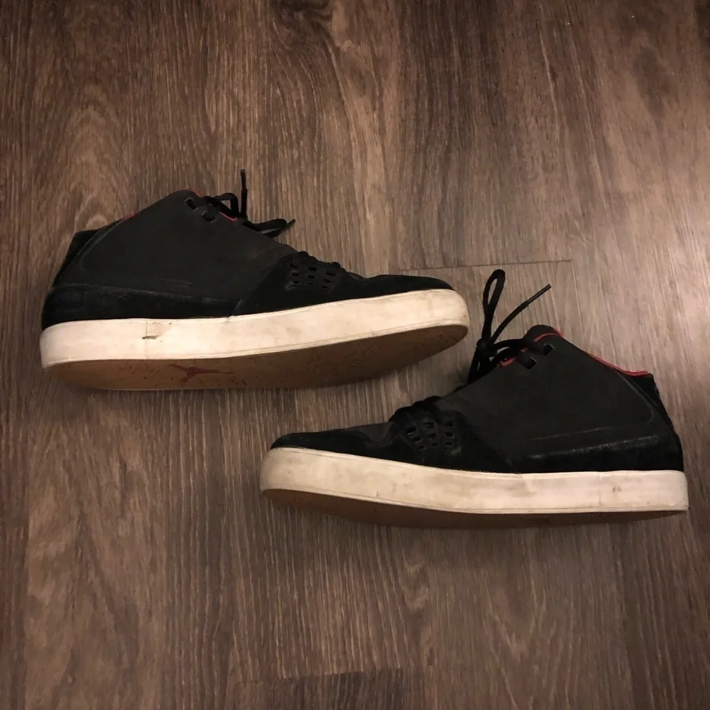 Jordan Flight 23 Classic Black & Red Sneakers